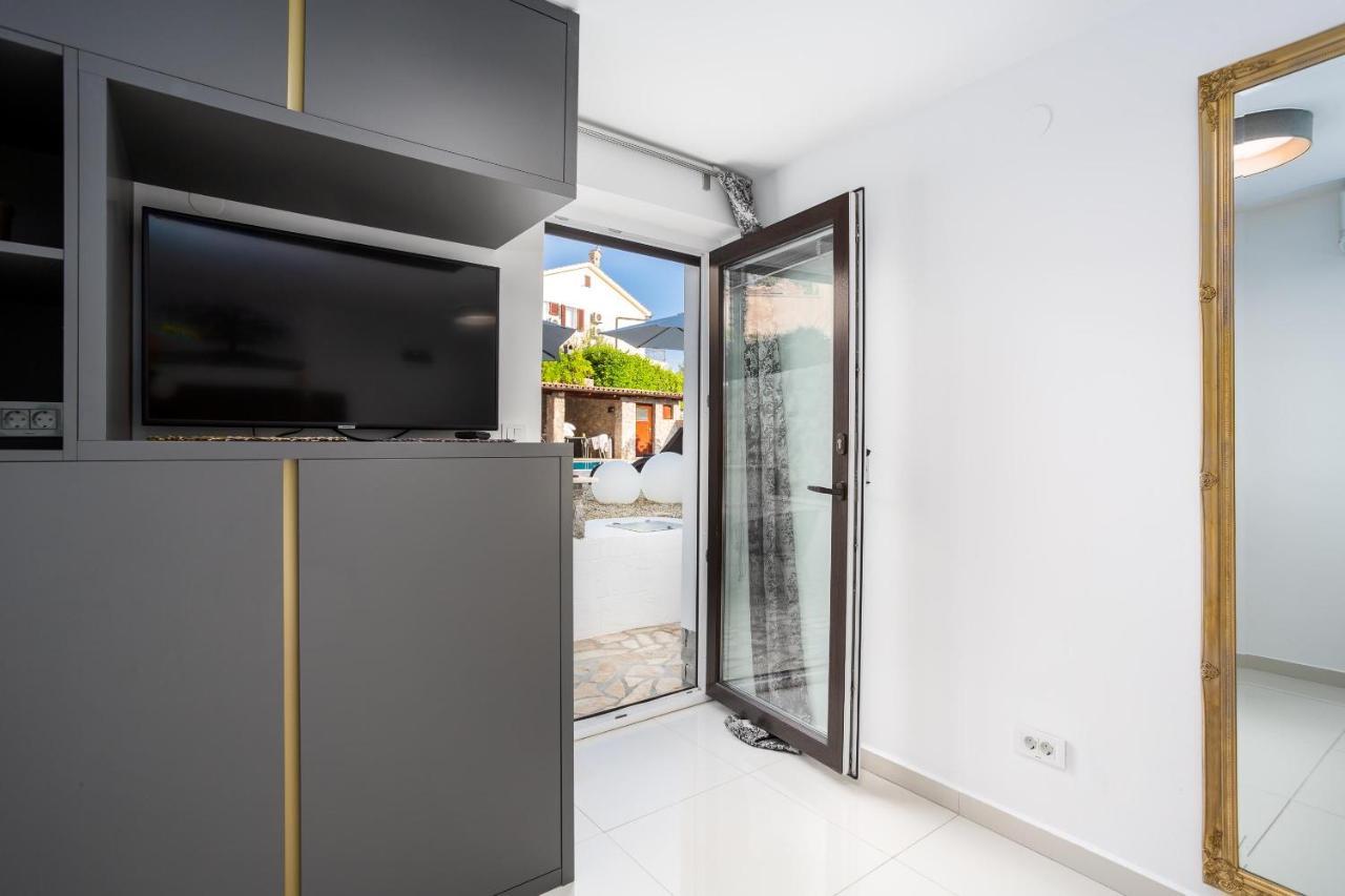 Apartments Petra Krk 크르크 외부 사진